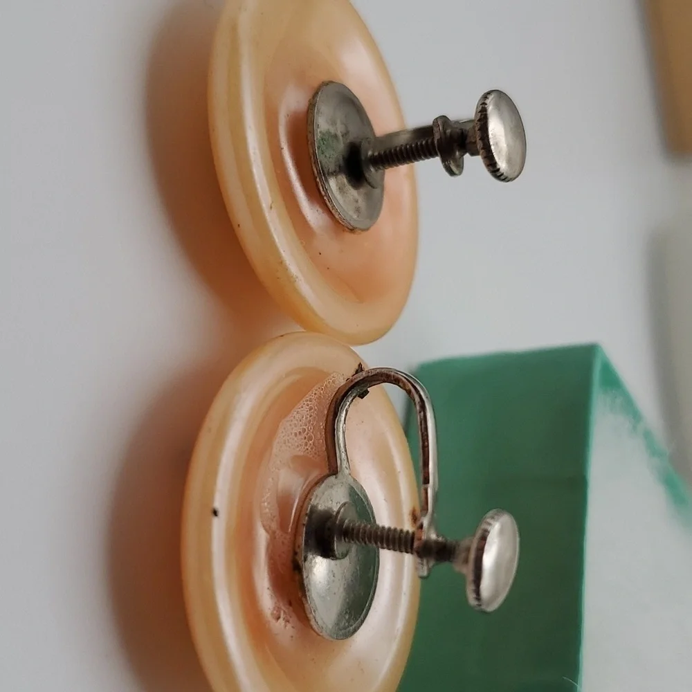 Antique peach saucer screwback‎ earrings  E127